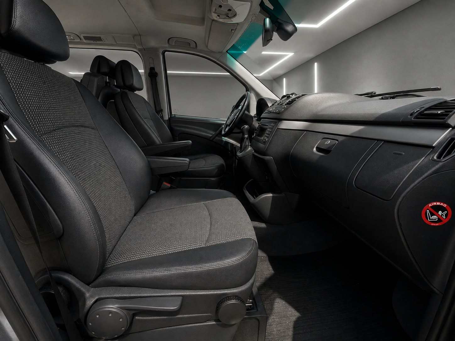 Mercedes Benz Kompact 224Ch V6 7Places