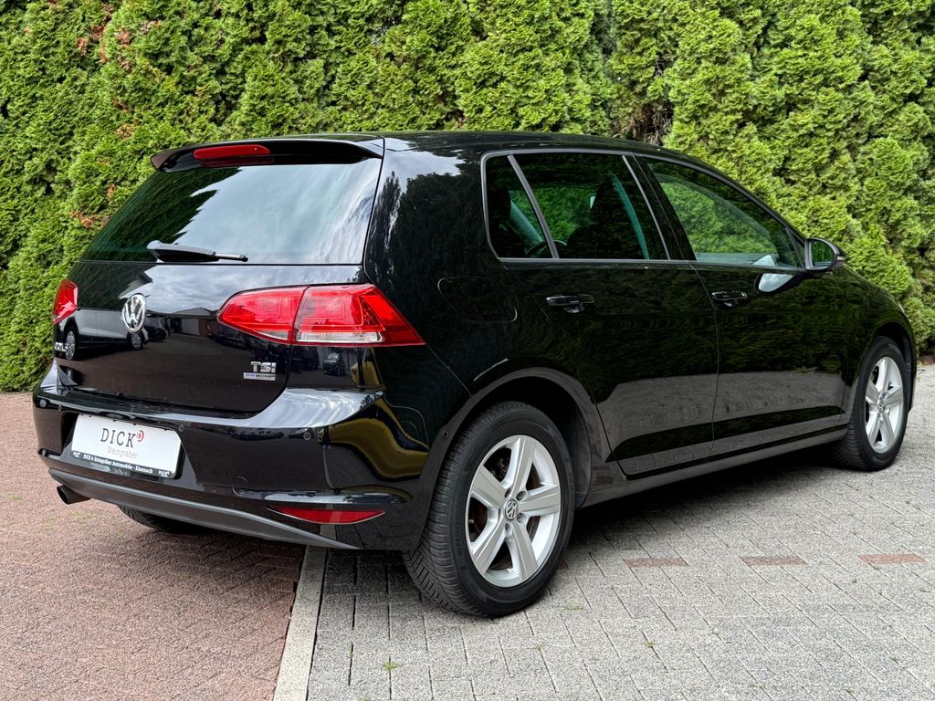 Volkswagen Golf VII 1.2 TSI Comfortline - 105ch - 128507 km - 05/2013  Categorie : Compacte   Date immatriculation : 05/2013   Transmission : Boite manuelle   Carburant : Essence   Kilometrage : 128507 km   Puissance : 105 ch   Nombre de places : 5   No