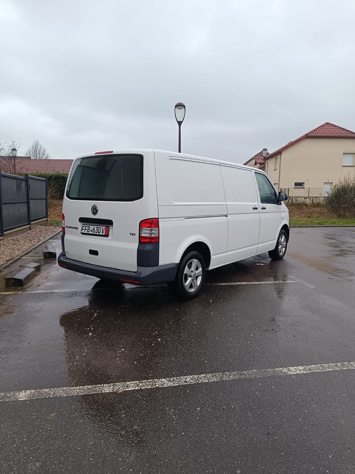 Volkswagen Transporter T5 Long 140Ch Distribution A jour