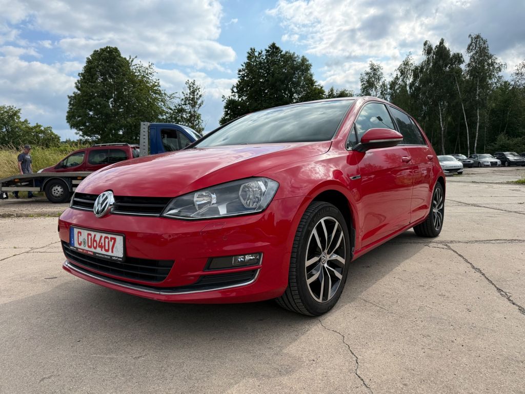 Volkswagen Golf VII Lounge BMT - Clim auto - Shz - Pc - 86ch - 121000 km - 03/2015