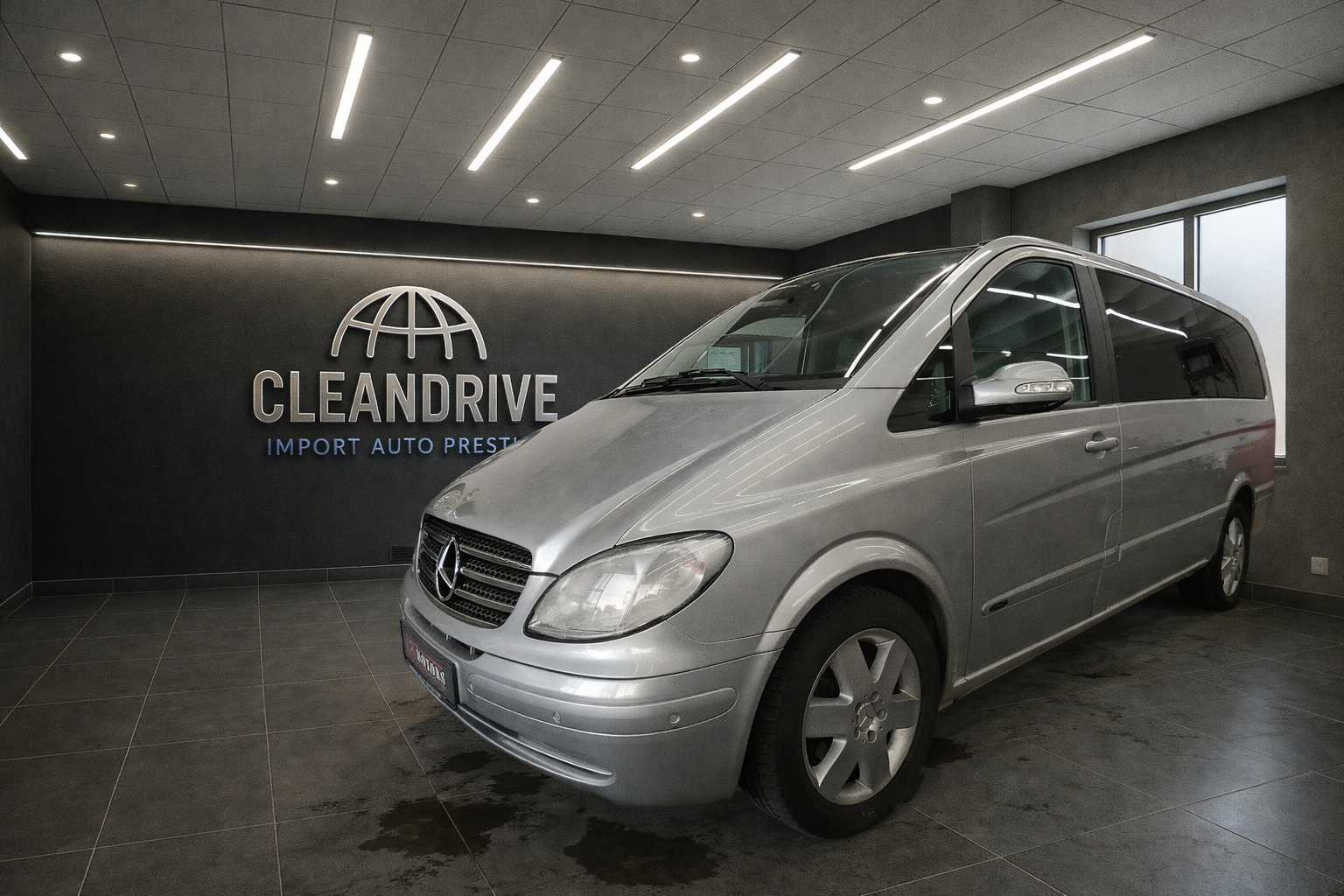 Mercedes-Benz Viano V6