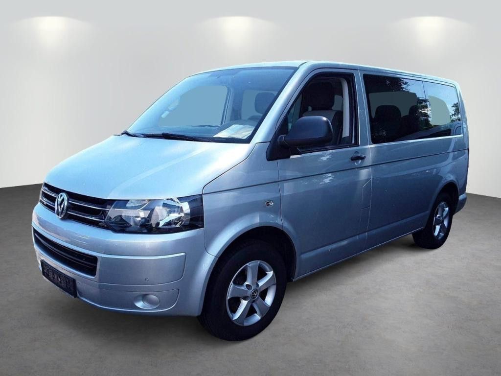 Volkswagen T5 Multivan Startline 140ch Navi SHZ PDC